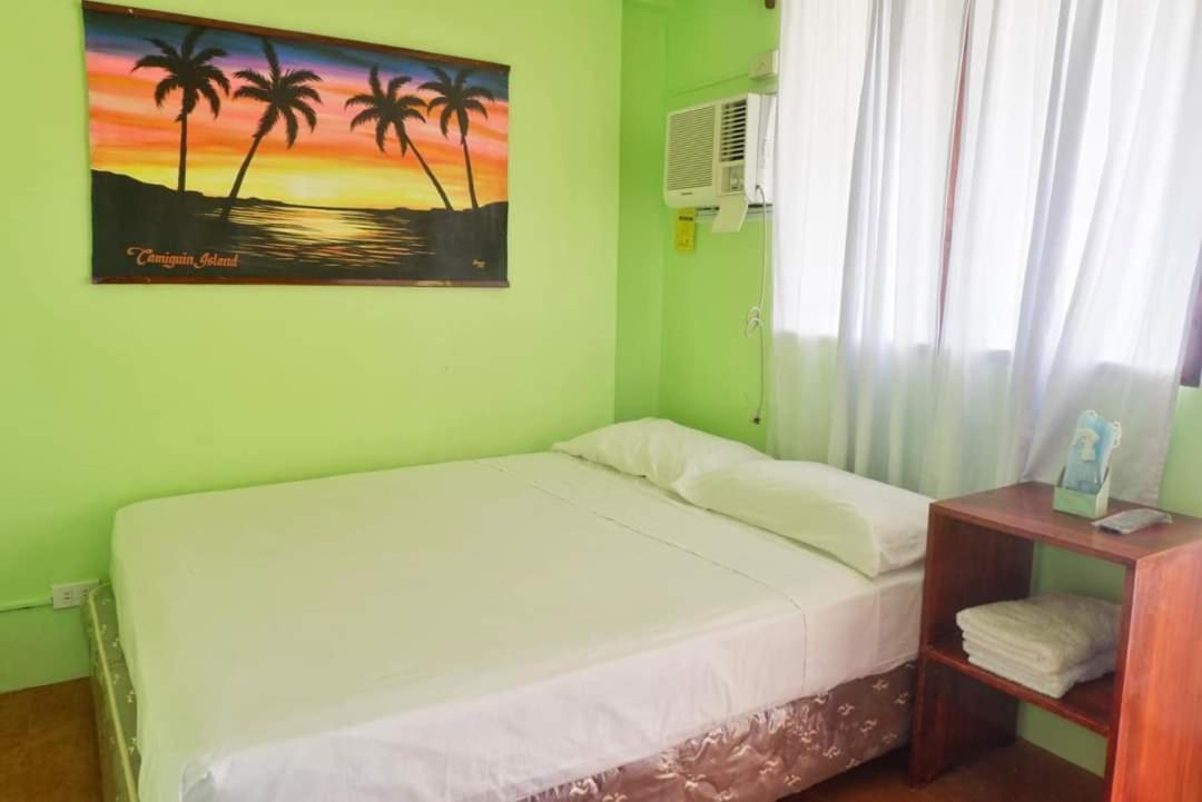 Puesta Del Sol Beach Bungalows And Restobar Mambajao Extérieur photo