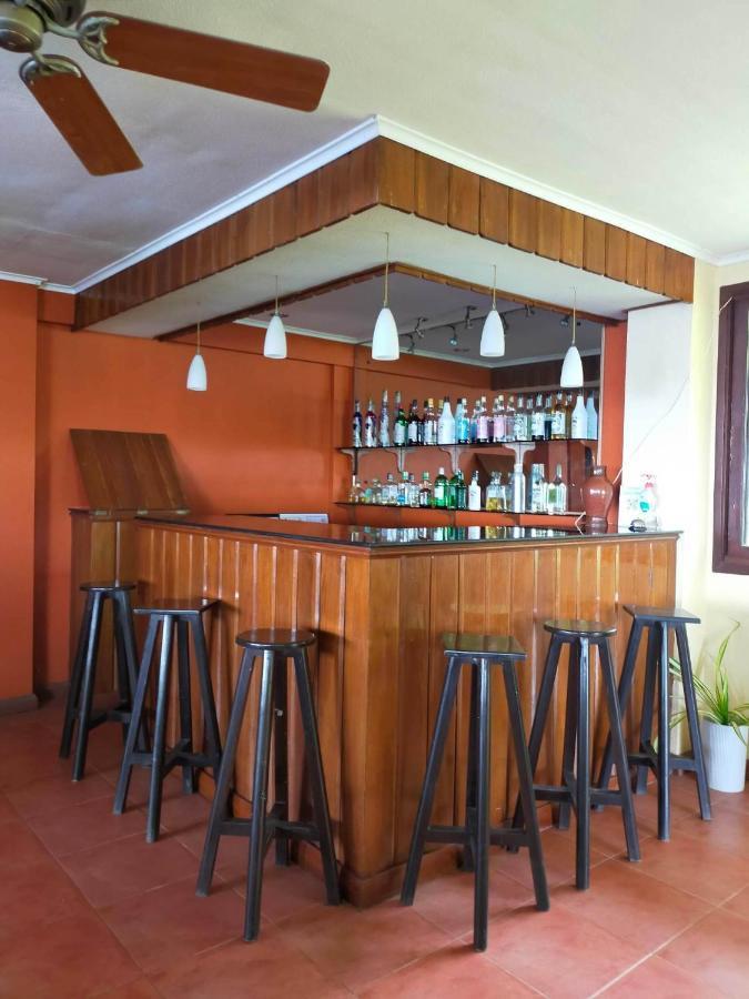 Puesta Del Sol Beach Bungalows And Restobar Mambajao Extérieur photo